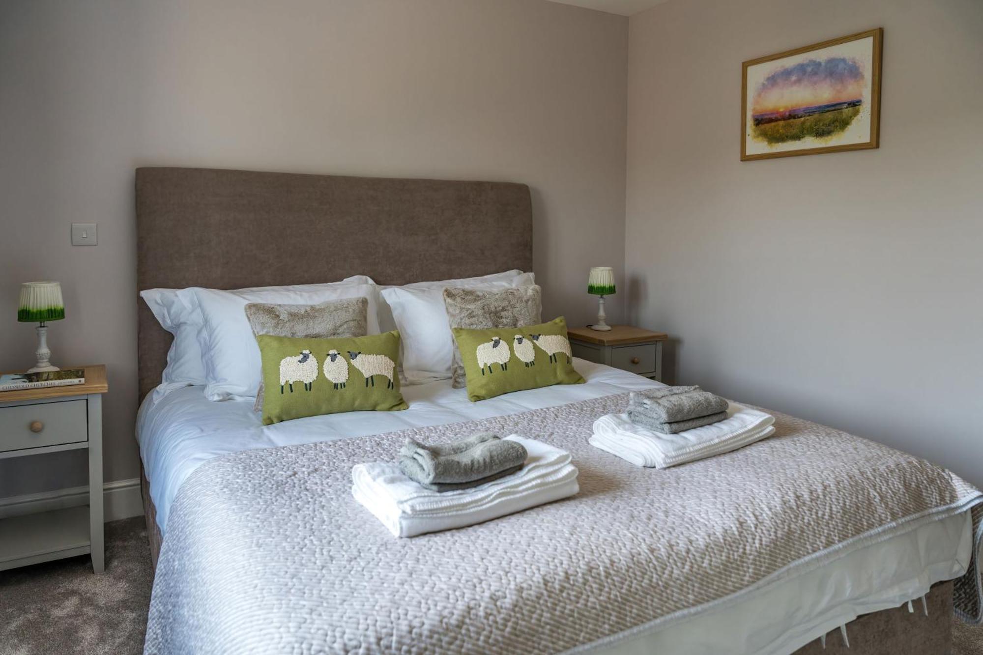 Fleming Cottage - Contemporary Cotswold Home Upper Rissington Bagian luar foto