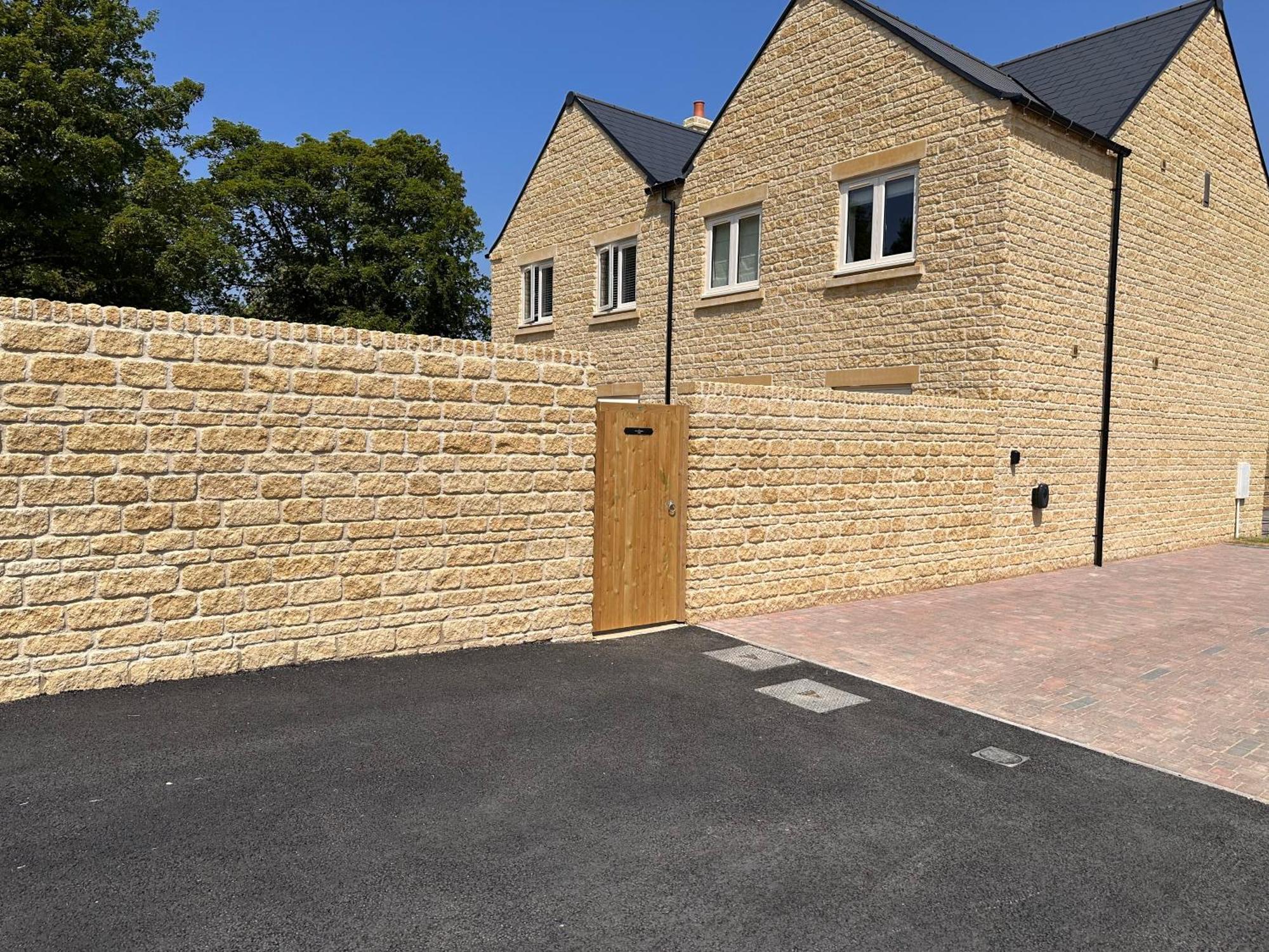 Fleming Cottage - Contemporary Cotswold Home Upper Rissington Bagian luar foto
